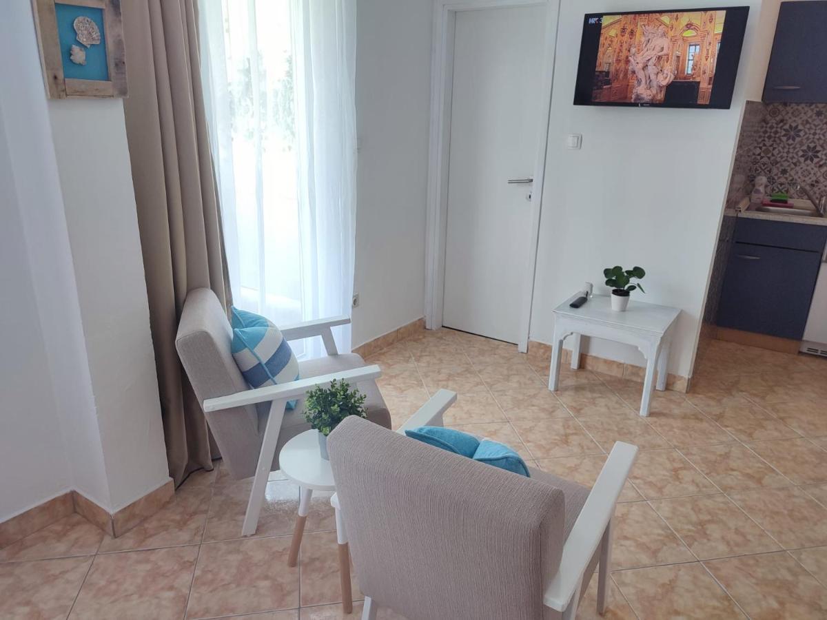 Hotel House Kapetanovic Palit Exterior foto